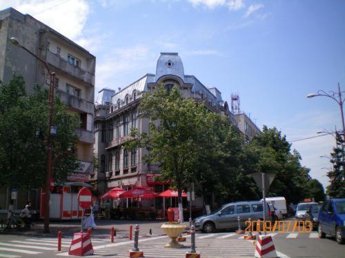 Hotel Coroana Buzău Esterno foto